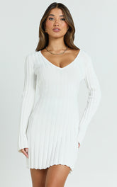 Carissa Mini Dress - V Neck Long Sleeve Knit Dress in White