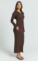 Rimona Midi Dress - Long Sleeve Gathered Waist Midi Shirt Dress in Brown